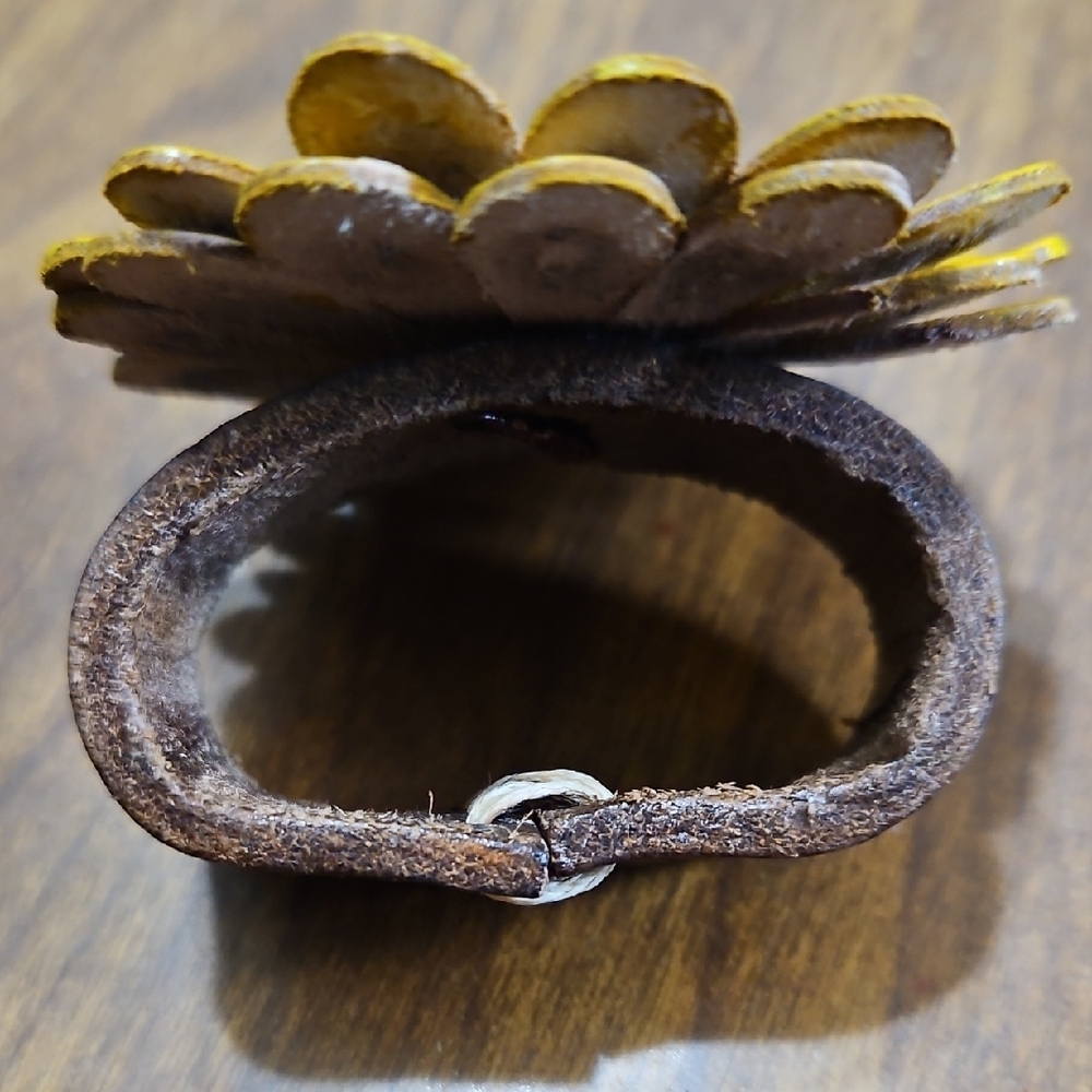Hand Crafted Flower Genuine Leather Dog Collar Charm NEW - Picture 4 of 14
